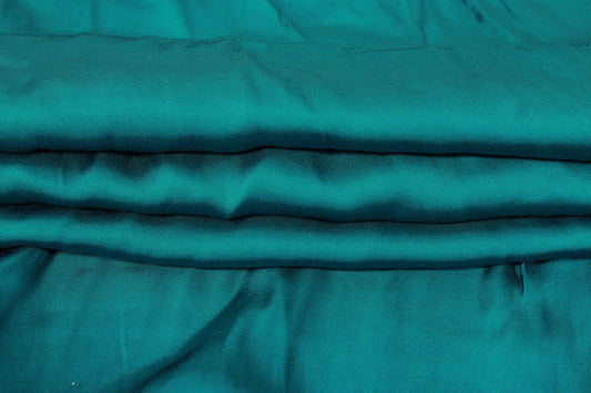 Tissu satin de viscose - bleu canard - photo 2/4 | So Tissus