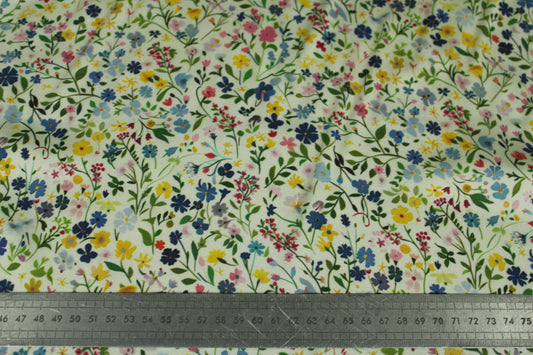 Tissu satin de viscose - imprimé petites fleurs - ton bleu et vert - photo 2/4 | So Tissus