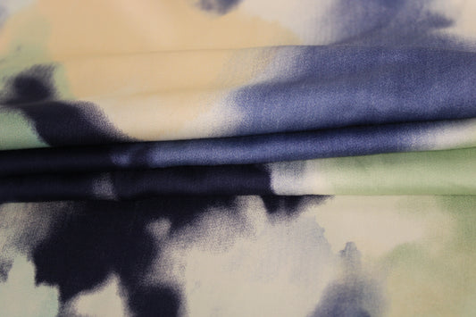 Tissu satin de viscose - imprimé tie and dye - ton vert et bleu - photo 2/5 | So Tissus