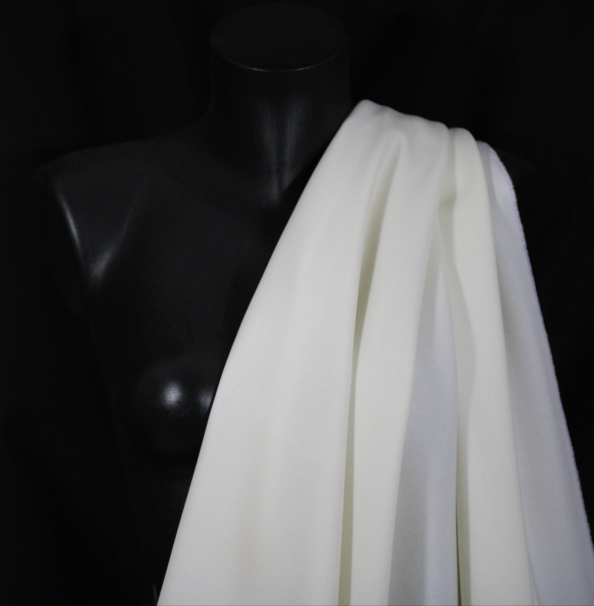 Tissu crêpe de laine - blanc cassé