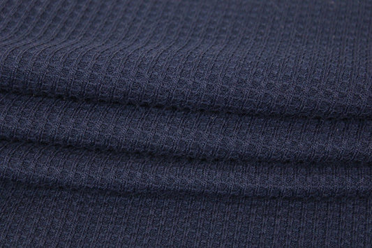 Tissu maille nid d'abeille - bleu marine - photo 2/3 | So Tissus