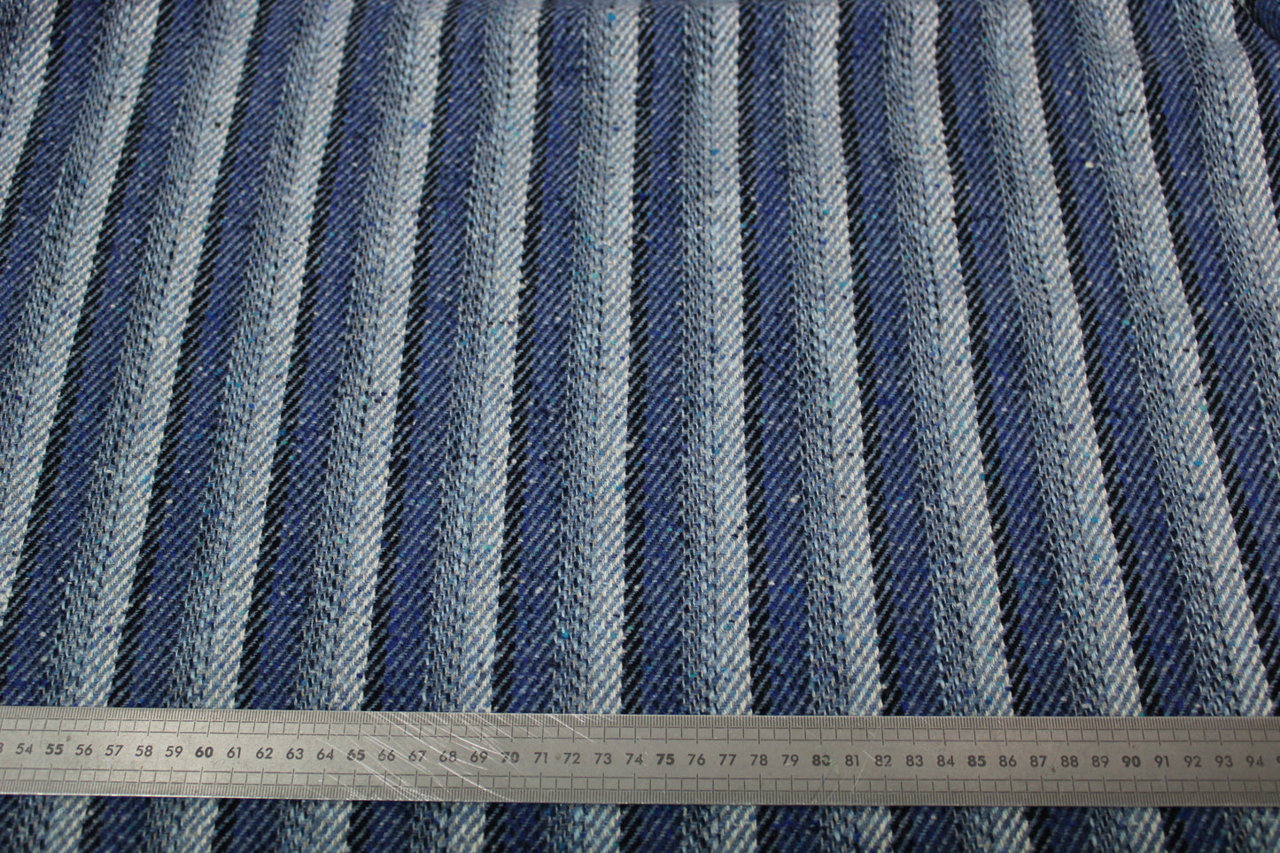 Tissu lainage - à rayures - ton bleu - photo 5/5 | So Tissus