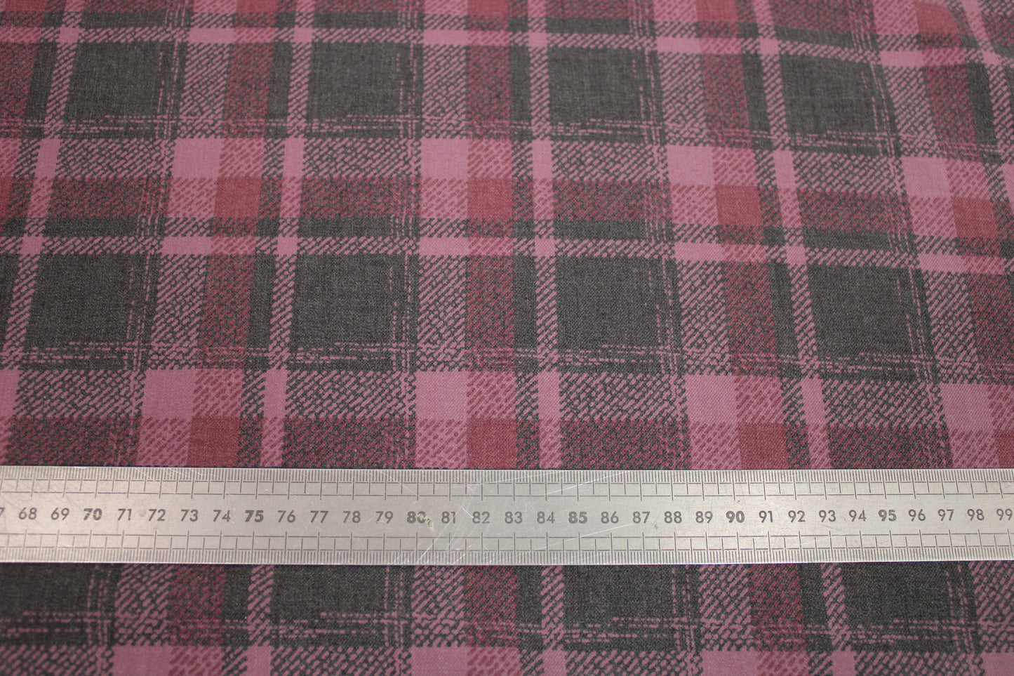 Tissu toile de coton - à carreaux - rose et noir - photo 5/5 | So Tissus
