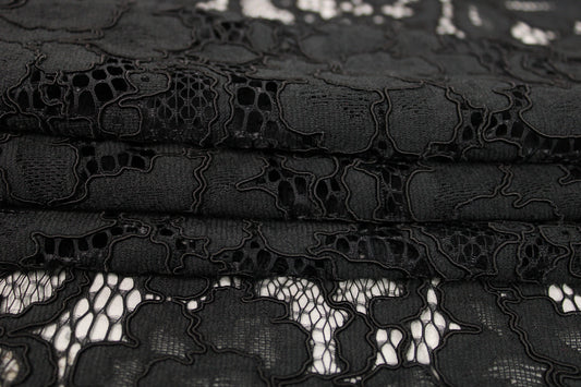 Tissu dentelle motif fleuri- noir - photo 2/5 | So Tissus