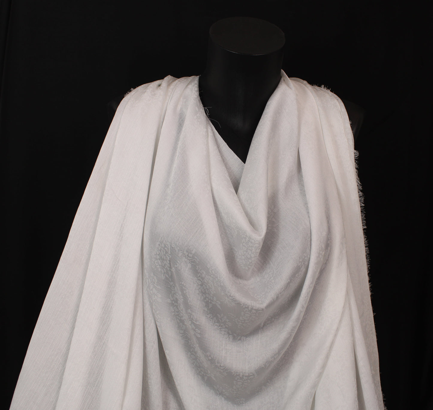 Tissu jacquard fluide- imprimé fleuri - blanc - photo 4/4 | So Tissus