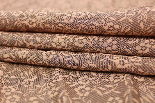 Tissu jacquard viscose et lurex - motif fleuri - nude et argenté - photo 2/5 | So Tissus