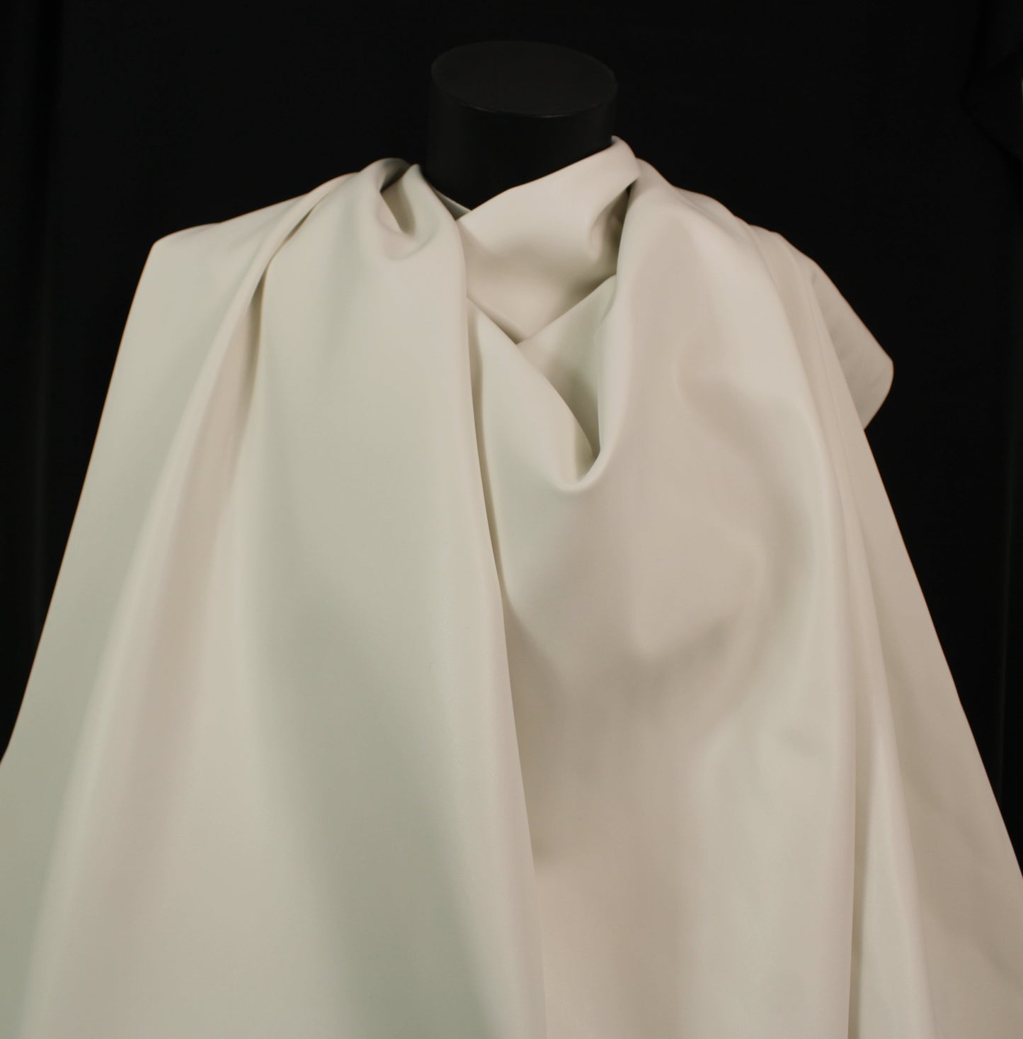 Tissu simili cuir - blanc - photo 4/4 | So Tissus