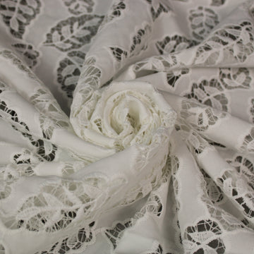 Tissu broderie anglaise - motif fleuri - blanc