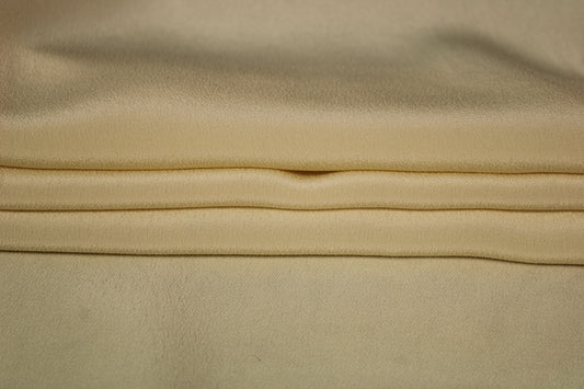 Tissu crêpe de soie lavé - vanille - photo 2/4 | So Tissus