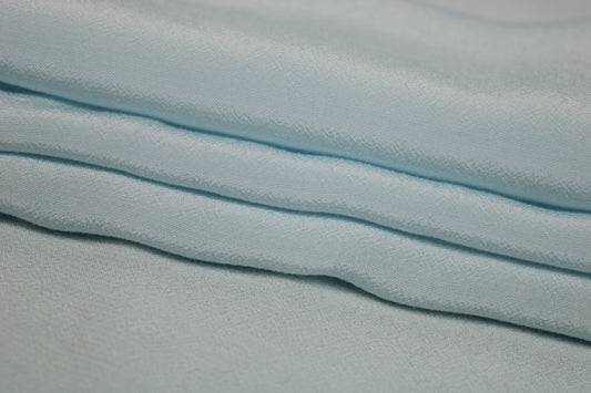Tissu crêpe viscose - bleu ciel - photo 2/4 | So Tissus