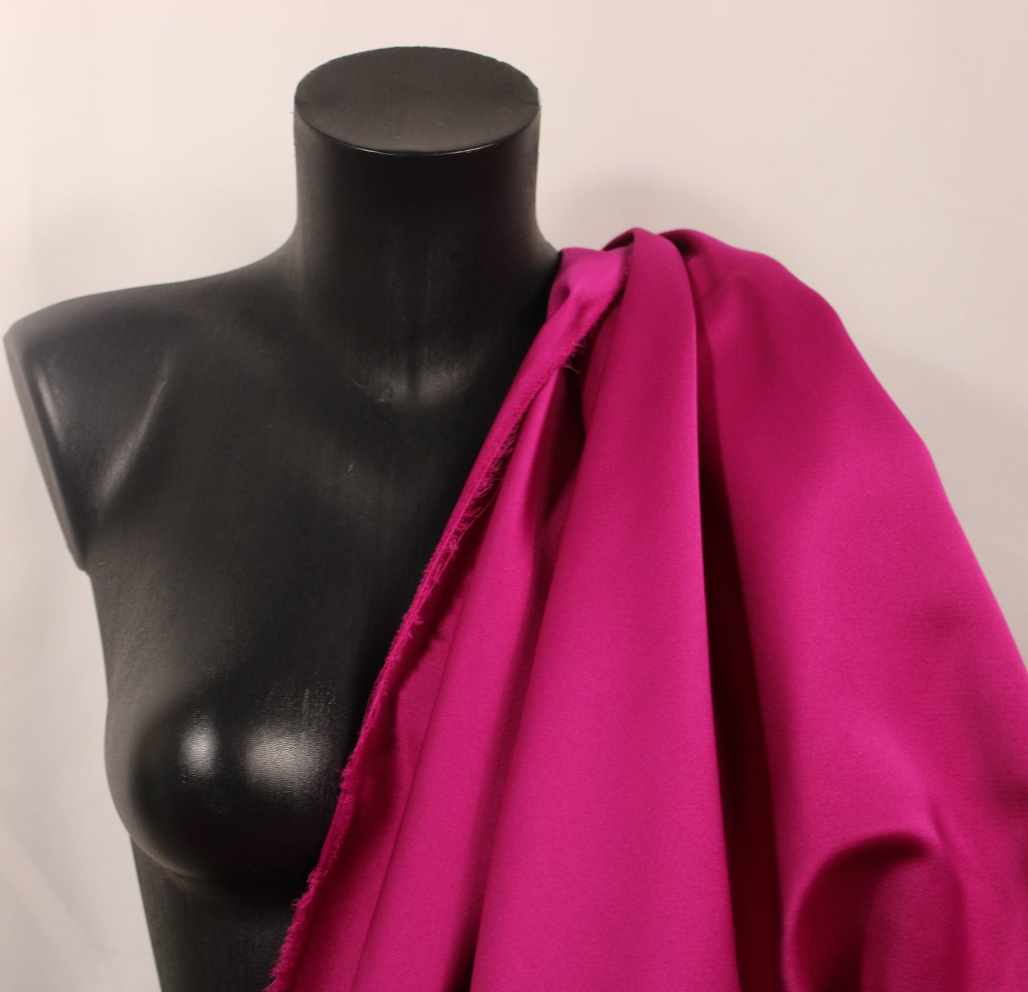Tissu satin duchesse - fuchsia - photo 4/4 | So Tissus