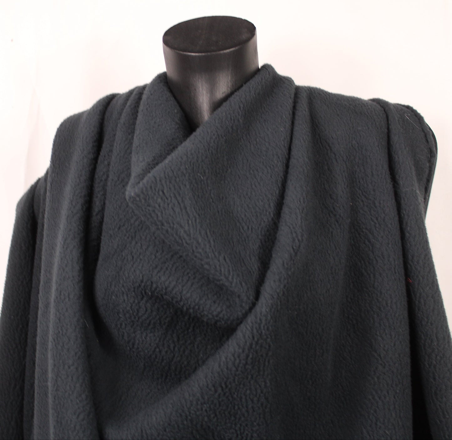 Tissu polaire - gris noir - photo 4/4 | So Tissus