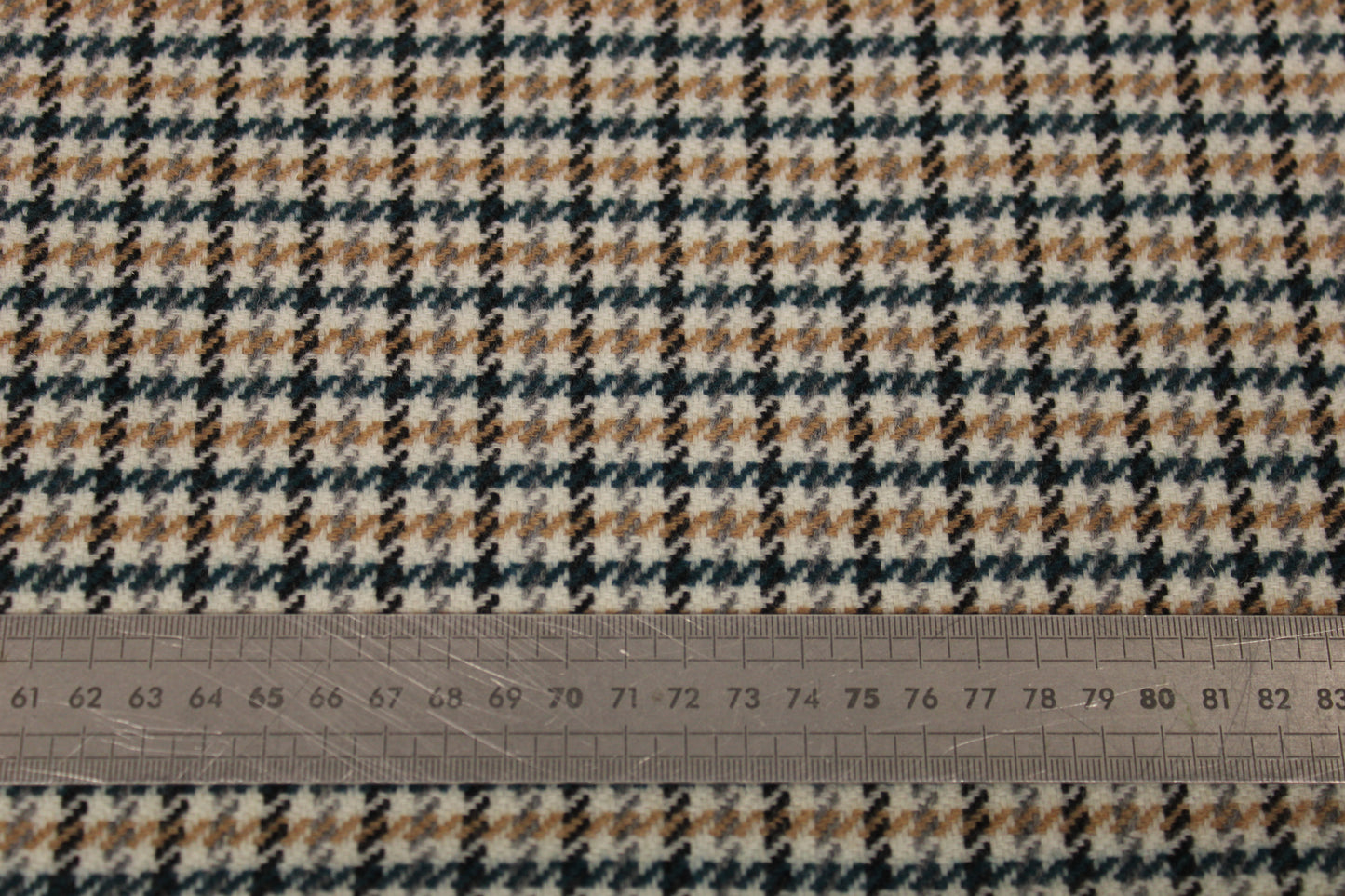 Tissu lainage - pied de poule - écru, beige, bleu, gris et noir - photo 5/5 | So Tissus
