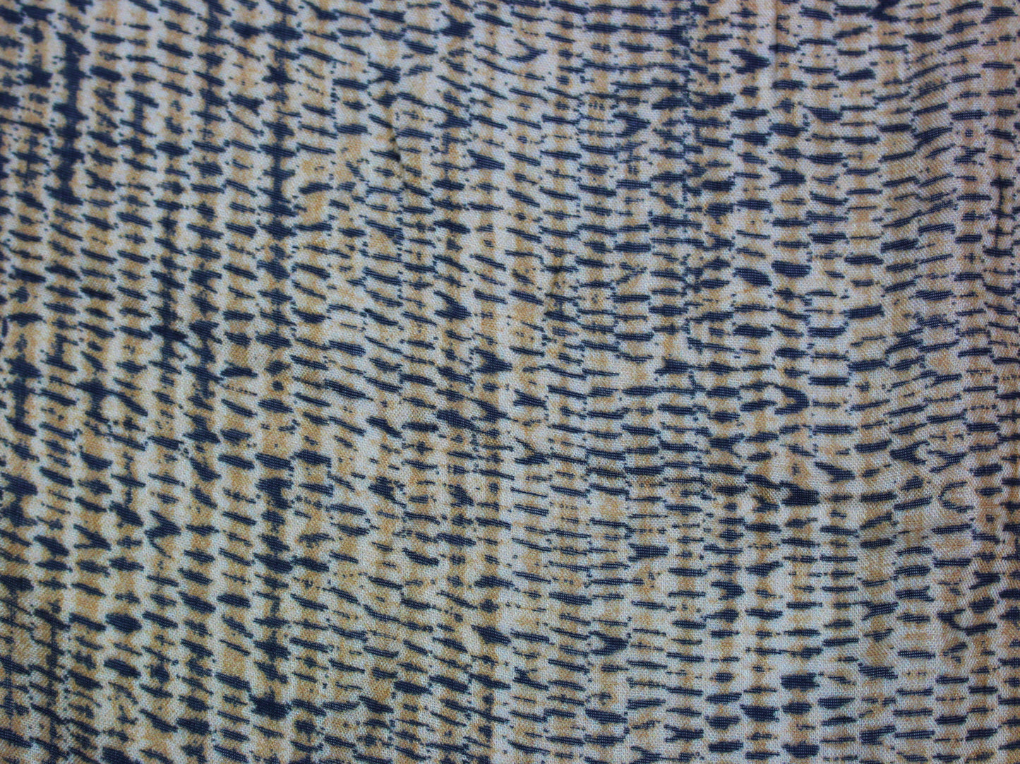 So Tissus - Tissu toile de viscose - imprimé tacheté | Bennytex | Mondial Tissus | Cousette | Tissus de rêve | Tissus.net
