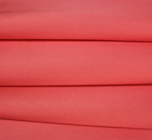 Tissus haute couture. Tissus au mètre pas cher. Tissus pas cher. Acheter tissus au mètre. Tissus français. Tissus de grandes maisons. Tissus haut de gamme. Tissus pour collection. Tissus pour createur. Jeune createur. Laine. Soie. Coton. Lin.