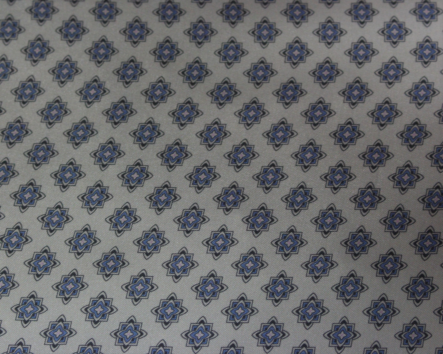 Tissu twill polyester imprimé baroque - photo 5/5 | So Tissus