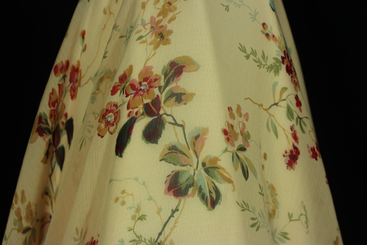 Tissu mousseline viscose - imprimé fleuri - photo 4/4 | So Tissus