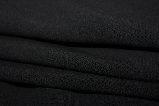 Tissus haute couture. Tissus au mètre pas cher. Tissus pas cher. Acheter tissus au mètre. Tissus français. Tissus de grandes maisons. Tissus haut de gamme. Tissus pour collection. Tissus pour createur. Jeune createur. Laine. Soie. Coton. Lin.