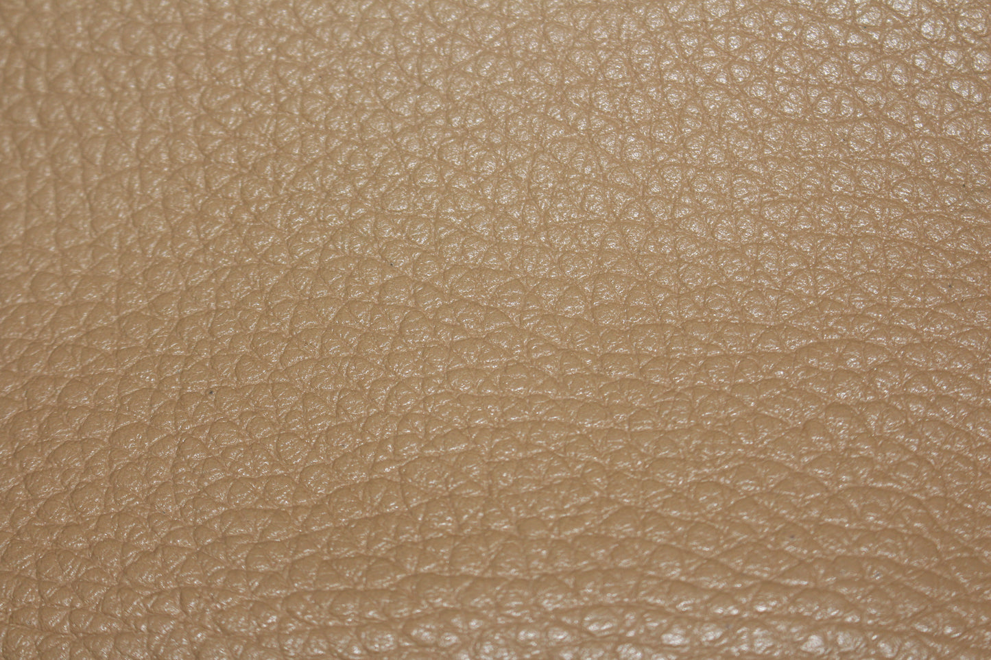 Cuir de vachette - beige | Bennytex | Mondial Tissus | Cousette | Tissus de rêve | Tissus.net