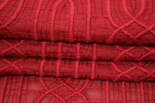 Tissu voile coton brodé - motif géométrique - rouge foncé - photo 2/5 | So Tissus