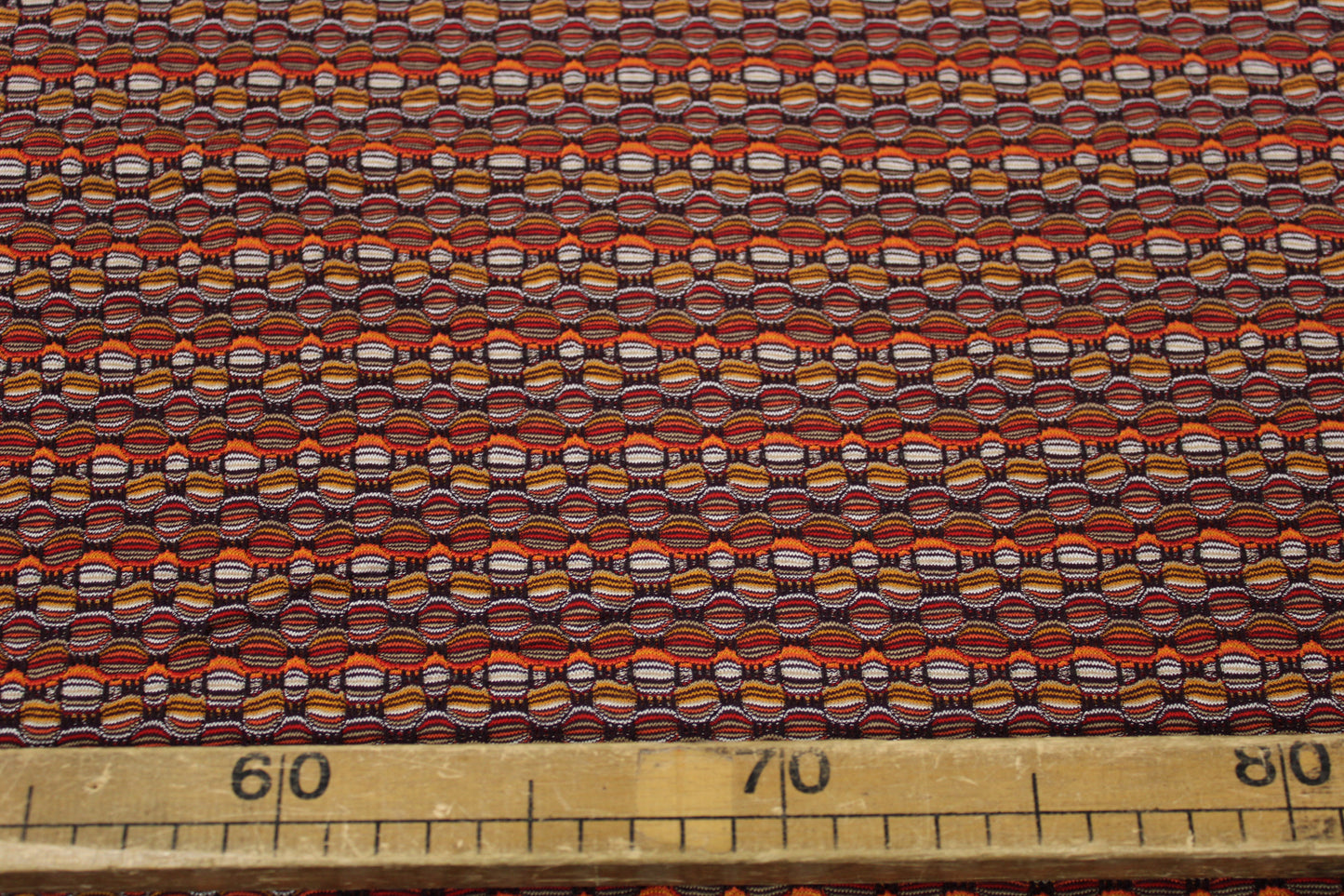 Tissu maille alvéolé - ton ocre - photo 5/5 | So Tissus