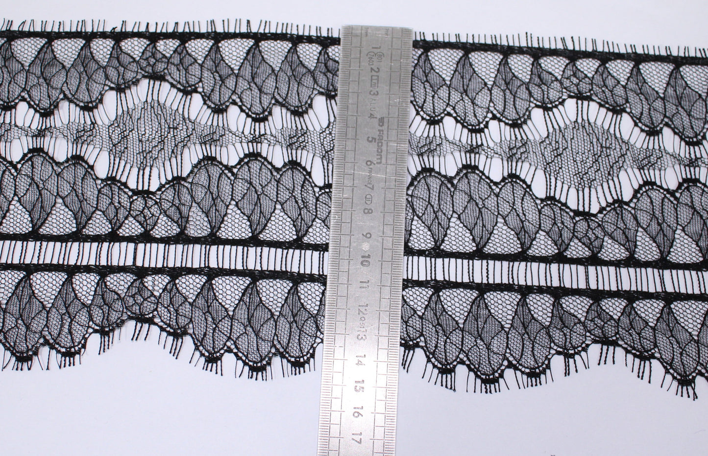 Galon - dentelle noire - photo 3/3 | So Tissus