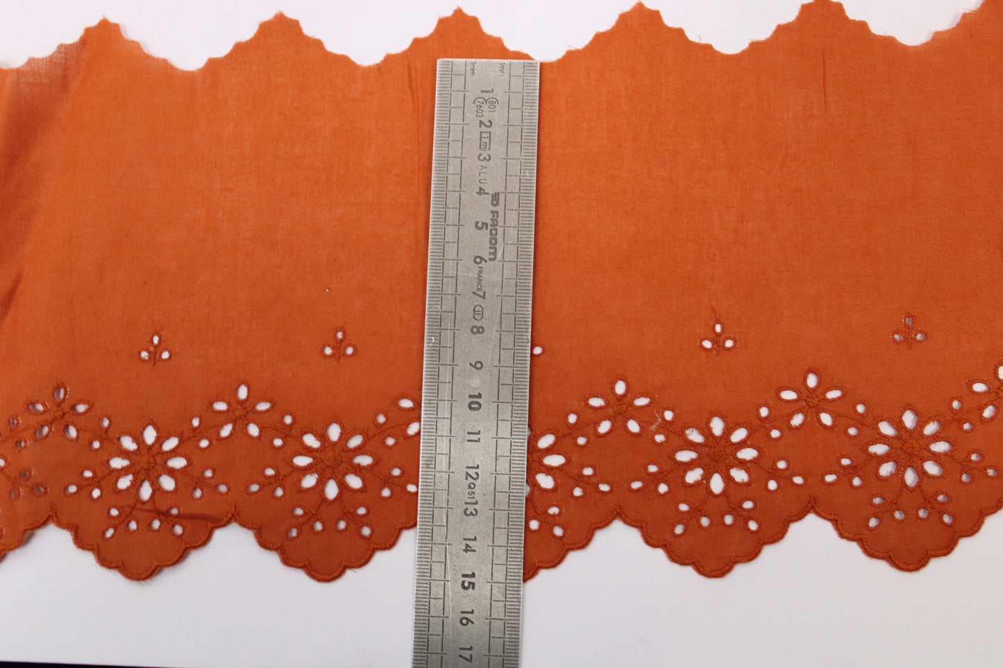 Galon - broderie anglaise rouille - motif fleuri - photo 3/3 | So Tissus