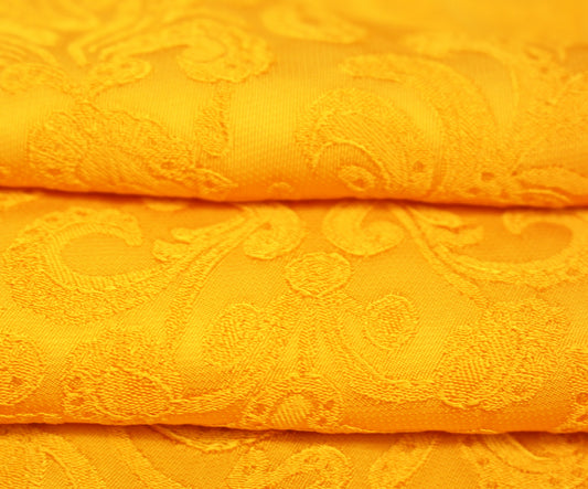 Tissus haute couture. Tissus au mètre pas cher. Tissus pas cher. Acheter tissus au mètre. Tissus français. Tissus de grandes maisons. Tissus haut de gamme. Tissus pour collection. Tissus pour createur. Jeune createur. Laine. Soie. Coton. Lin.