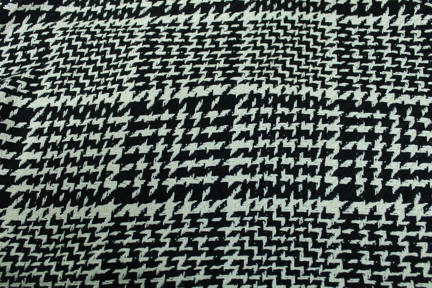 Coupon de 1,4 mètre - tweed coton - à carreaux blanc et noir - photo 4/4 | So Tissus
