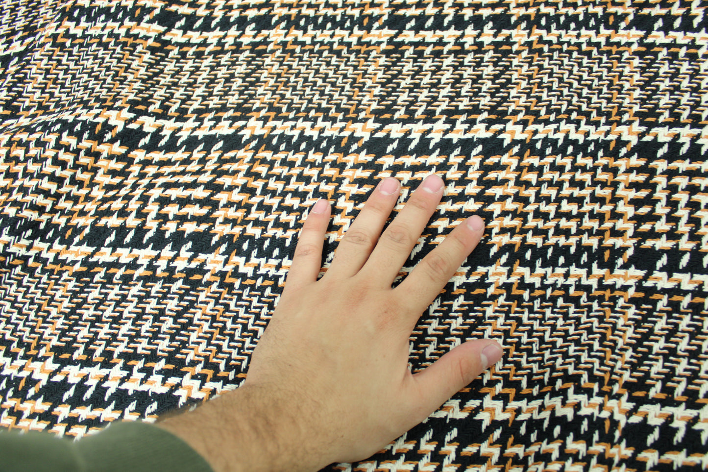 coupon de 1,5 mètre - tweed coton - à carreaux noir blanc et rouille - photo 4/4 | So Tissus