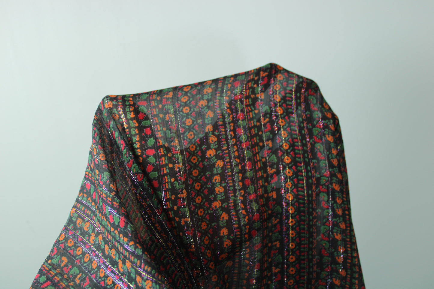 Tissu mousseline soie et viscose - imprimé fleuri - photo 4/4 | So Tissus