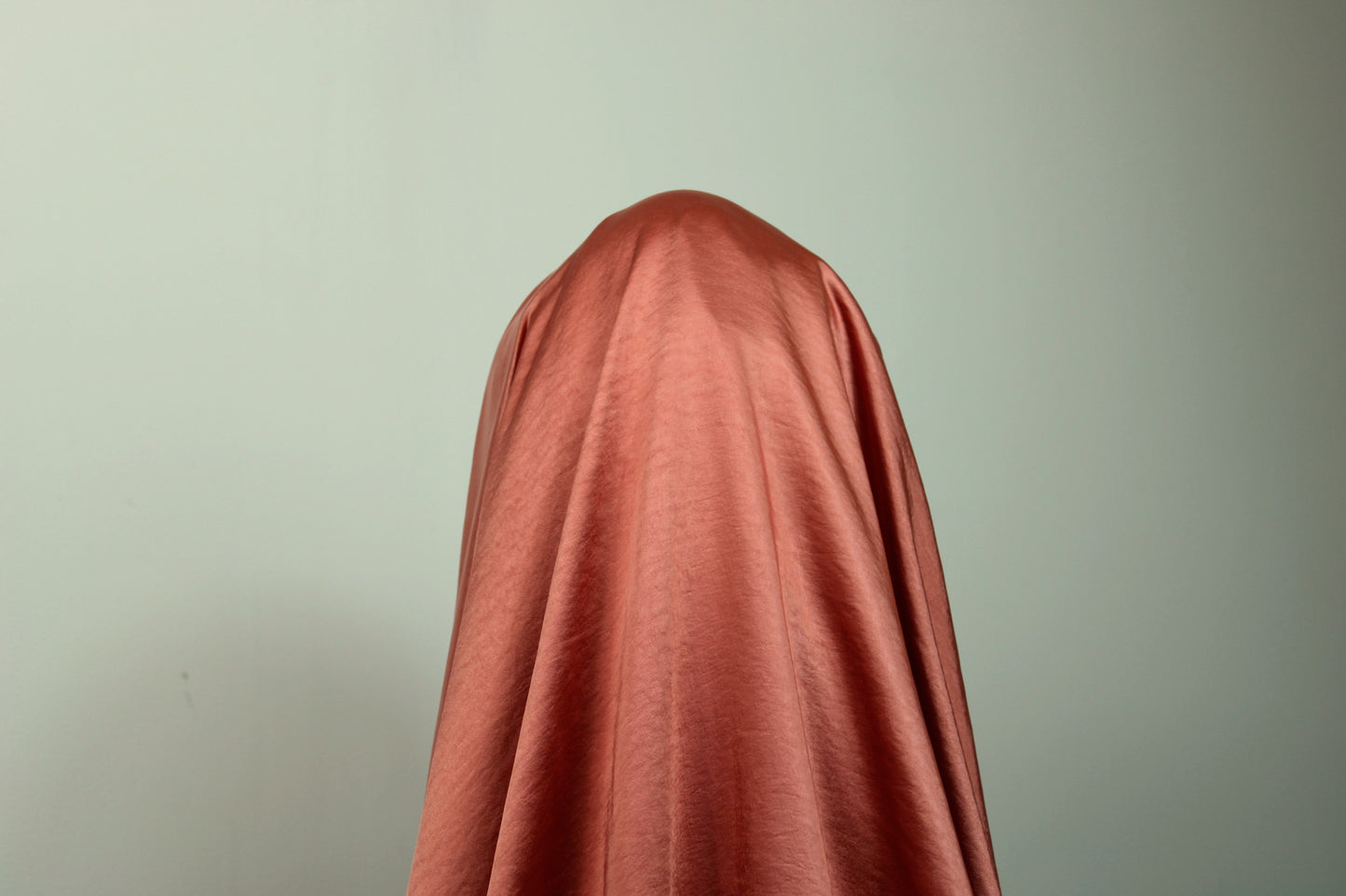Tissu satin - rose orangé - photo 3/3 | So Tissus