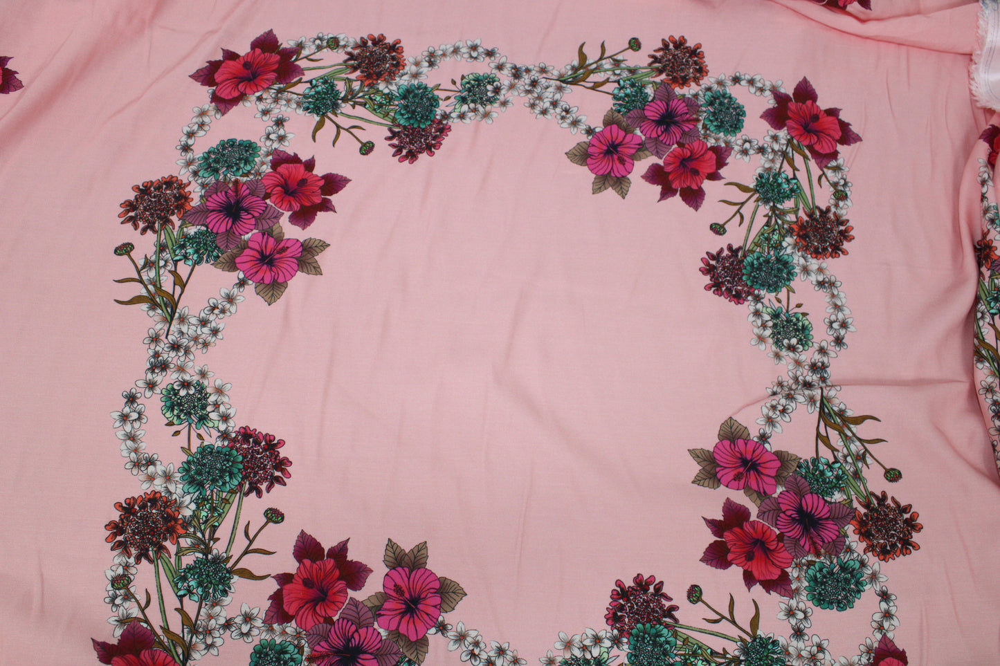 Tissu satin de viscose - imprimé fleuri - photo 5/5 | So Tissus