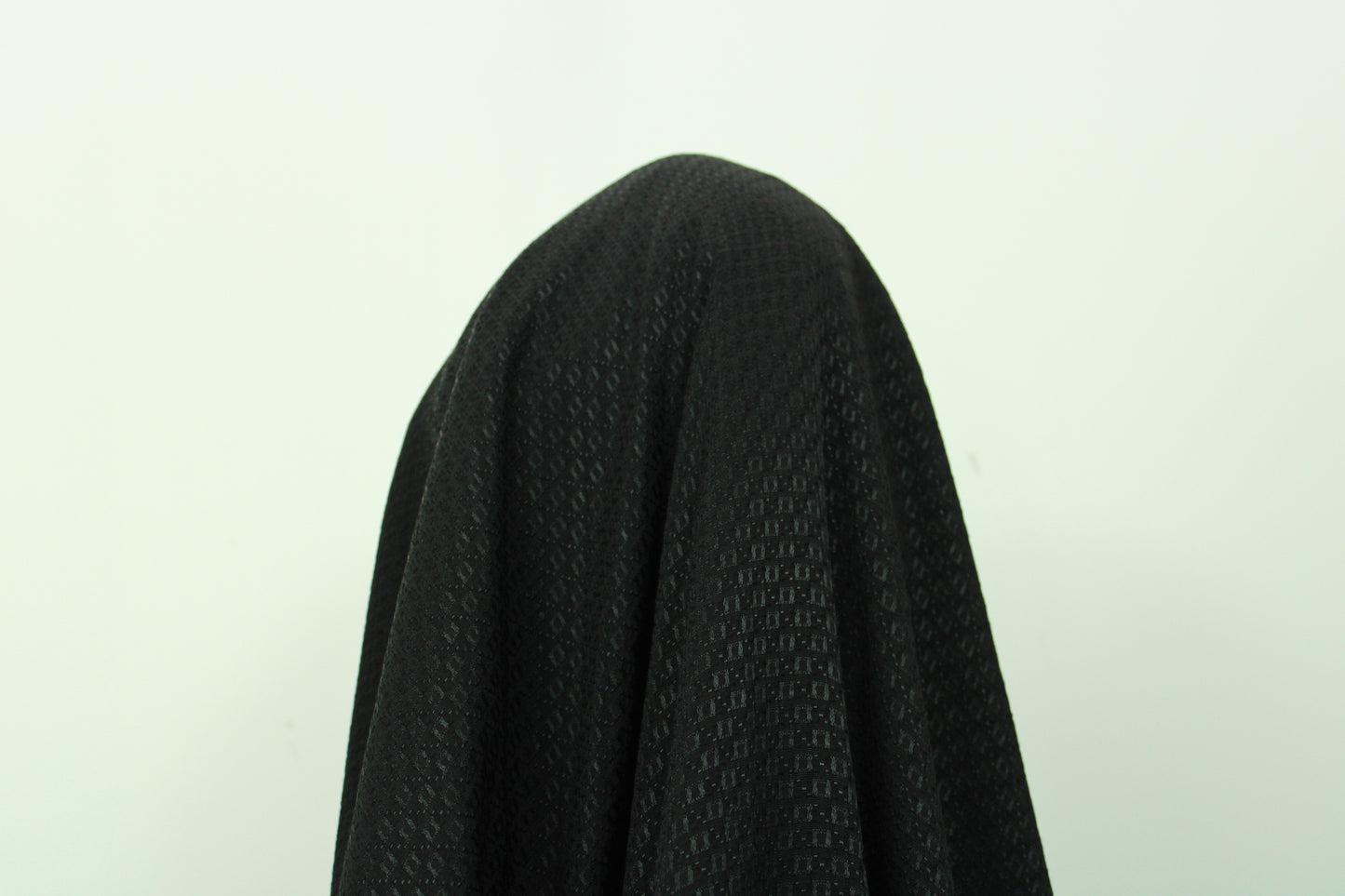 Tissu jacquard- motif géométrique - ton noir - photo 3/3 | So Tissus