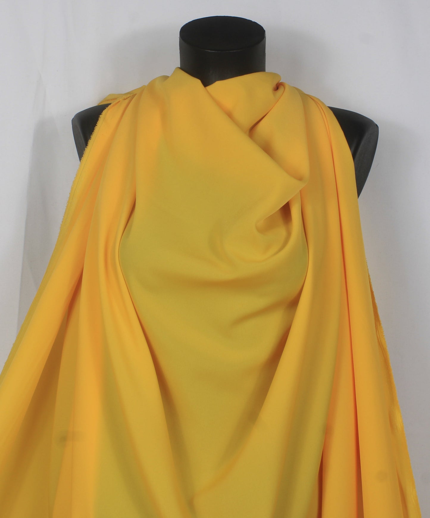 Tissu crêpe de chine - jaune - photo 3/4 | So Tissus