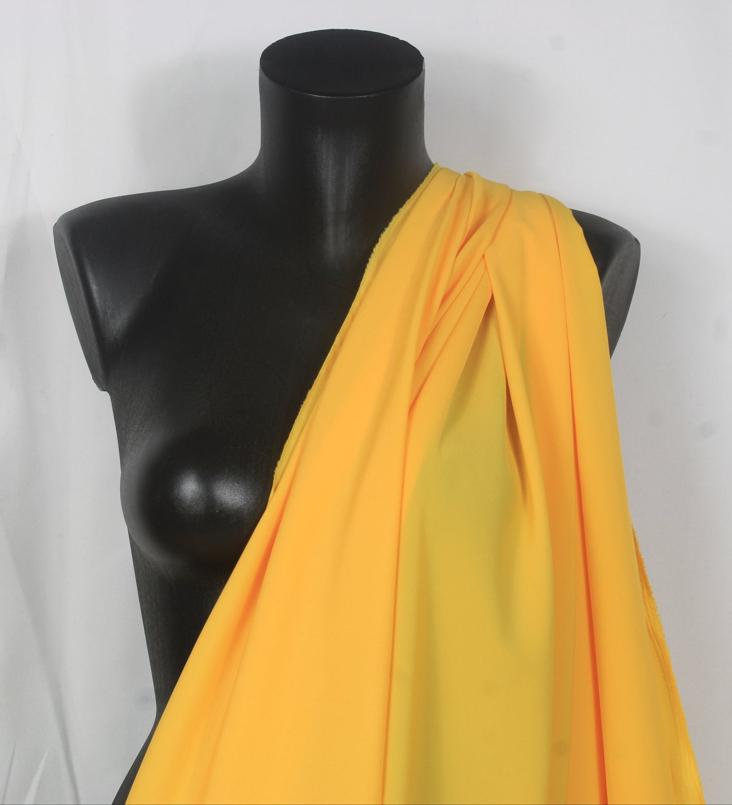 Tissu crêpe de chine - jaune - photo 4/4 | So Tissus