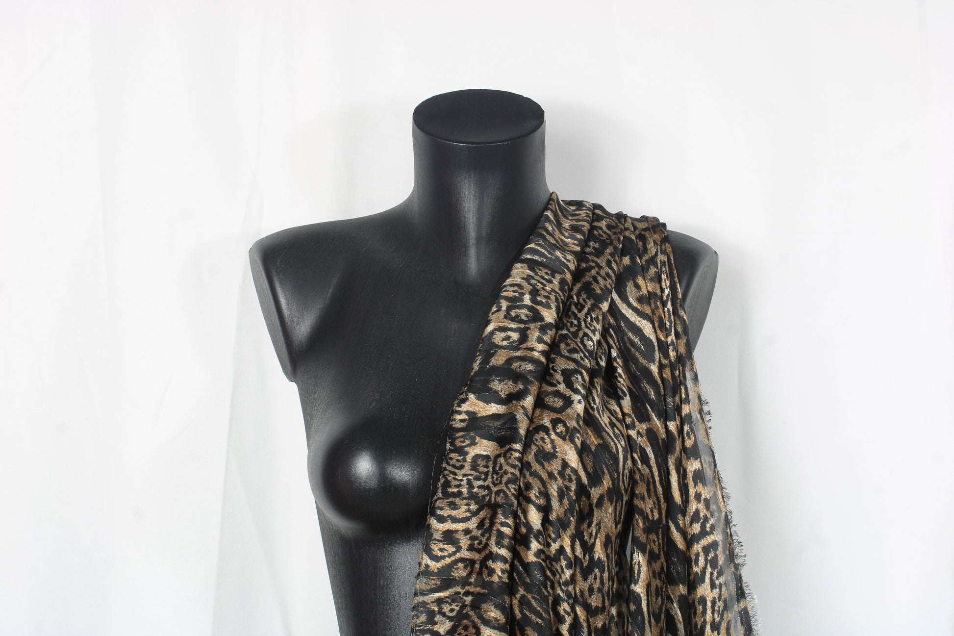 Tissu mousseline - imprimé leopard - grande tache - photo 5/5 | So Tissus