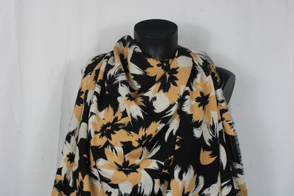 Tissu crepe viscose - imprimé fleurs abstraites - ton beige, écru et noir - photo 3/5 | So Tissus