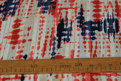 Tissu mousseline - imprimé tacheté - ton rouge et bleu - photo 5/5 | So Tissus