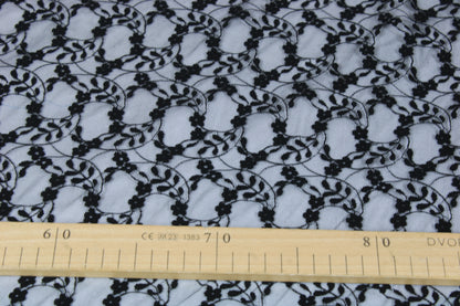 Tissu dentelle - motif fleuri - noir - photo 4/4 | So Tissus