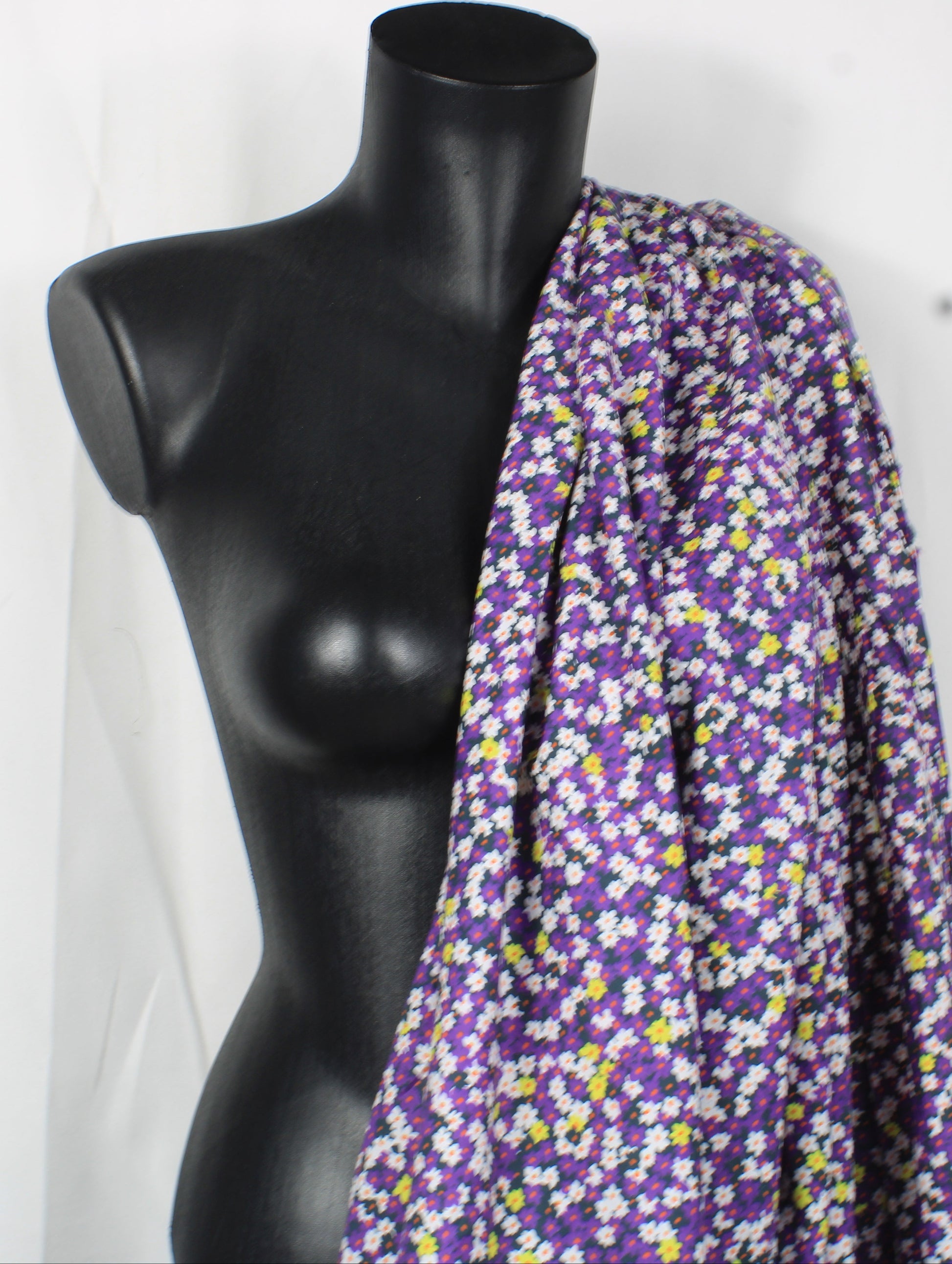 Tissu popeline de coton prestige - imprimé fleuri - ton violet - photo 5/5 | So Tissus