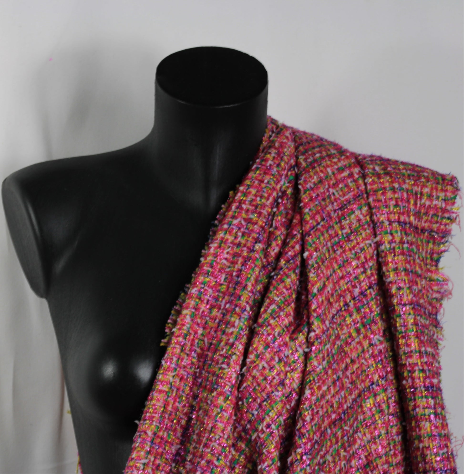 Tissu tweed lurex multicolore - ton fuchsia - photo 4/4 | So Tissus