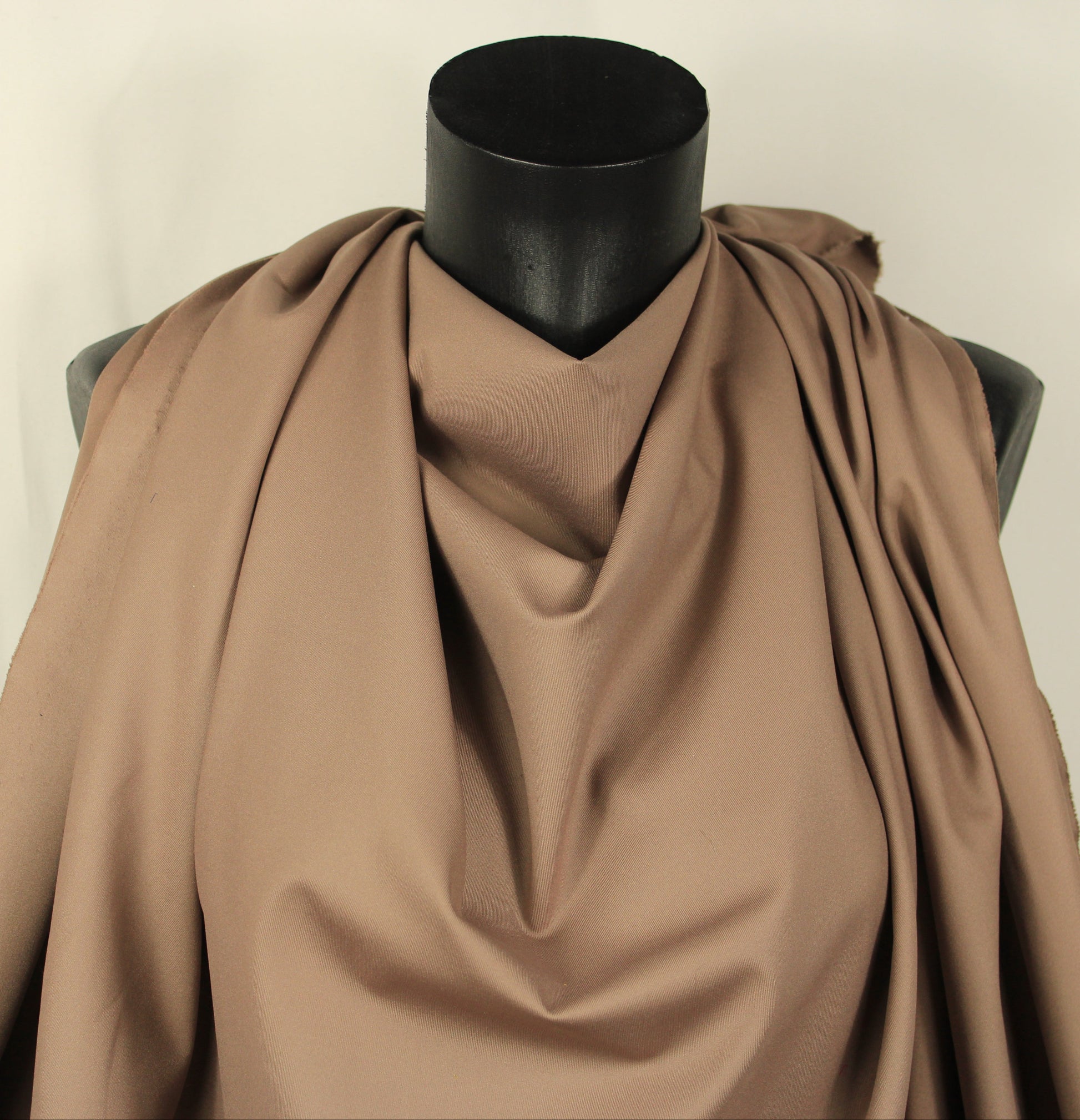 Tissu milano prestige - châtaigne - photo 3/4 | So Tissus