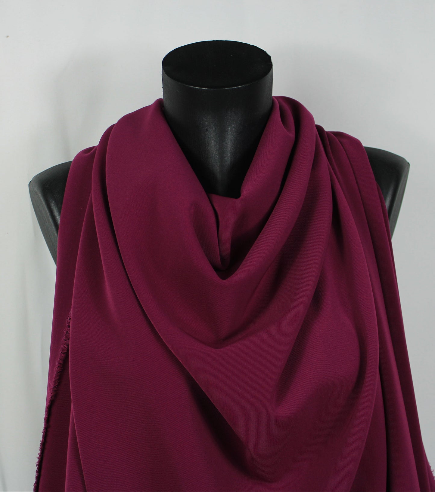 Tissu twill crêpe stretch - magenta - photo 3/4 | So Tissus