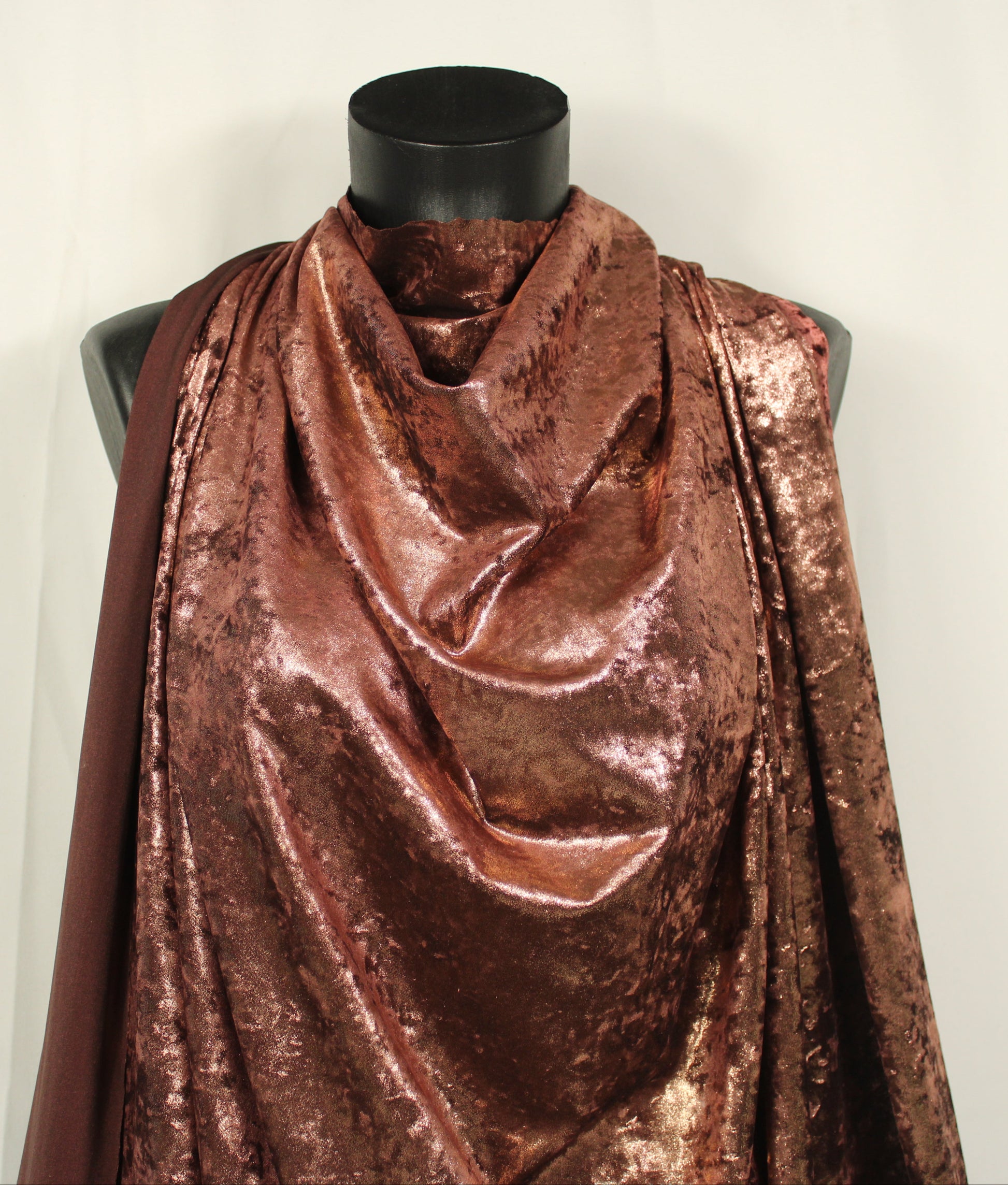 Tissu maille velours frappé  -  cuivre - photo 4/4 | So Tissus