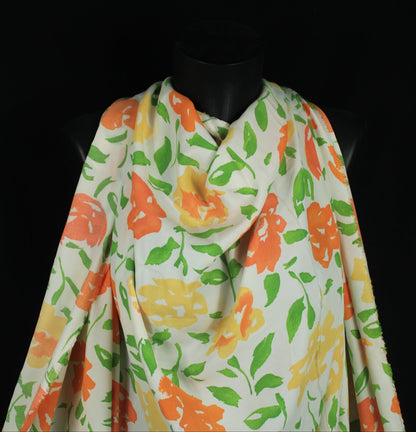 Tissu crêpe viscose - imprimé fleurs vintage - blanc, vert, orange - photo 3/5 | So Tissus