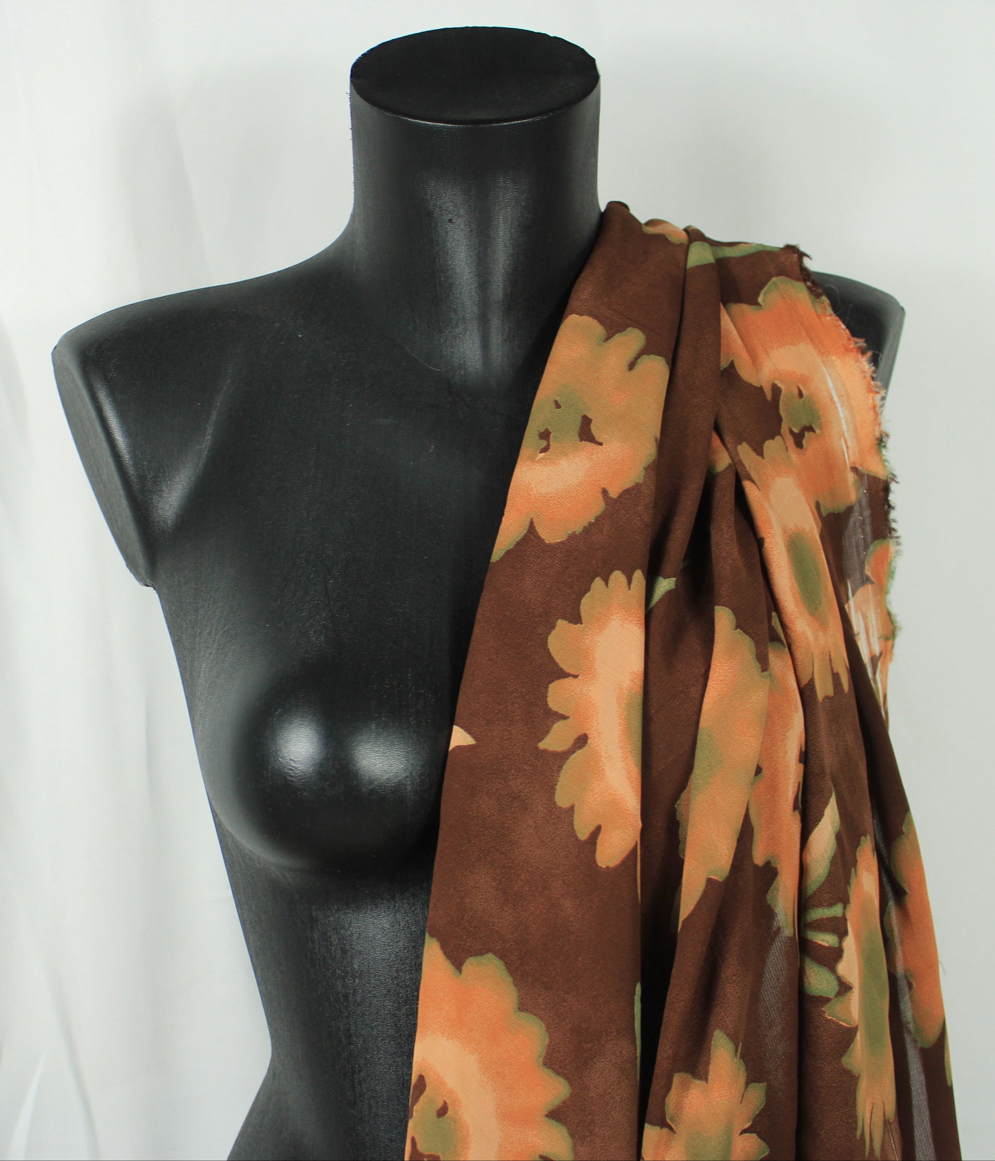 Tissu crêpe georgette  - imprimé fleurs vintages - ton marron et saumon - photo 3/5 | So Tissus