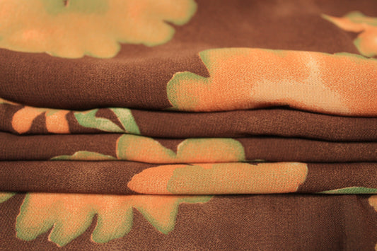 Tissu crêpe georgette  - imprimé fleurs vintages - ton marron et saumon - photo 2/5 | So Tissus
