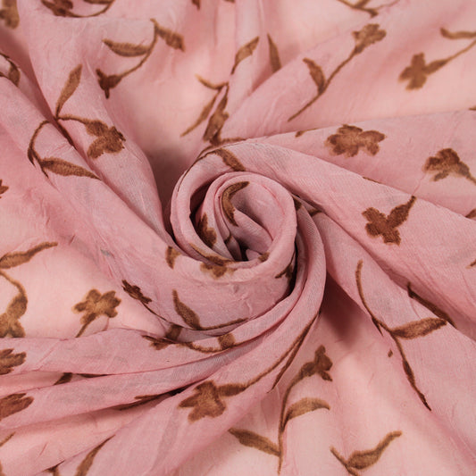 Tissu crêpon  - imprimé fleuri vintage - ton rose pâle et marron - photo 1/5 | So Tissus