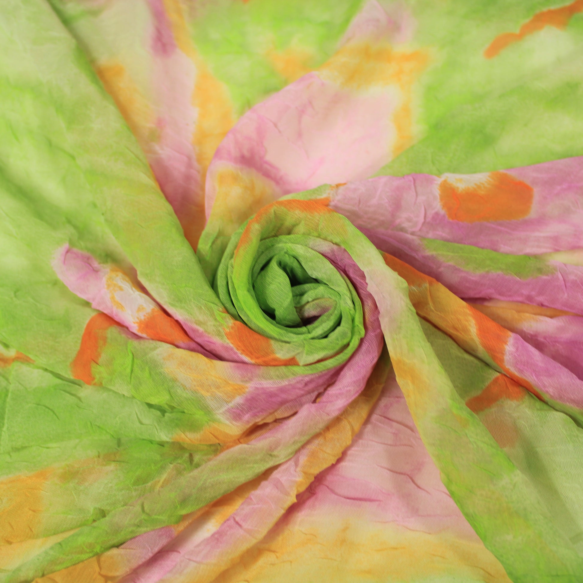 Tissu crêpon  - imprimé vintage - ton vert rose et orange - photo 1/5 | So Tissus